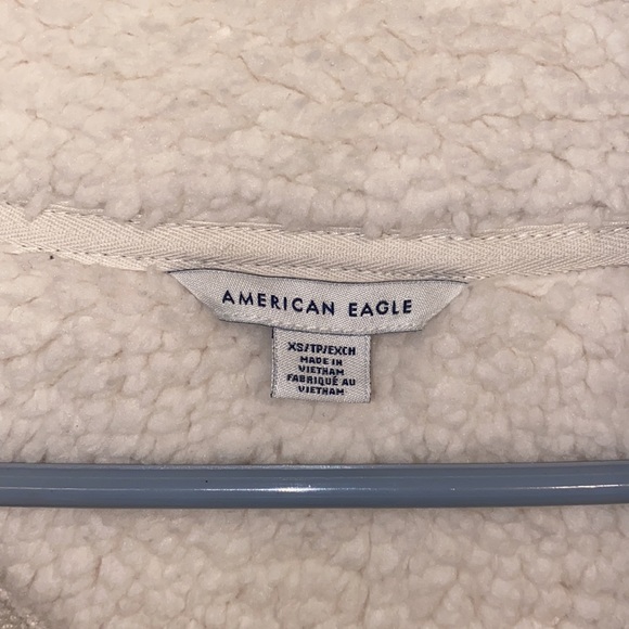 American Eagle white & grey NWOT Sherpa jacket size XS but fits big - Picture 4 of 6